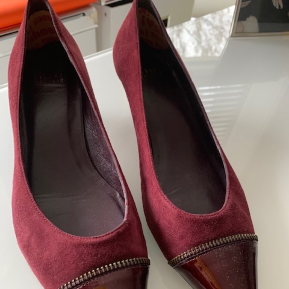 Stuart Weitzman Ladies shoe, 9.5M